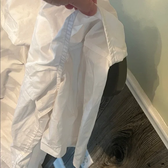 Columbia World Wide Men's Classic White Button-Down Shirt - Picture 6 of 6